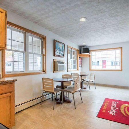Econo Lodge Saint Albans Eksteriør billede