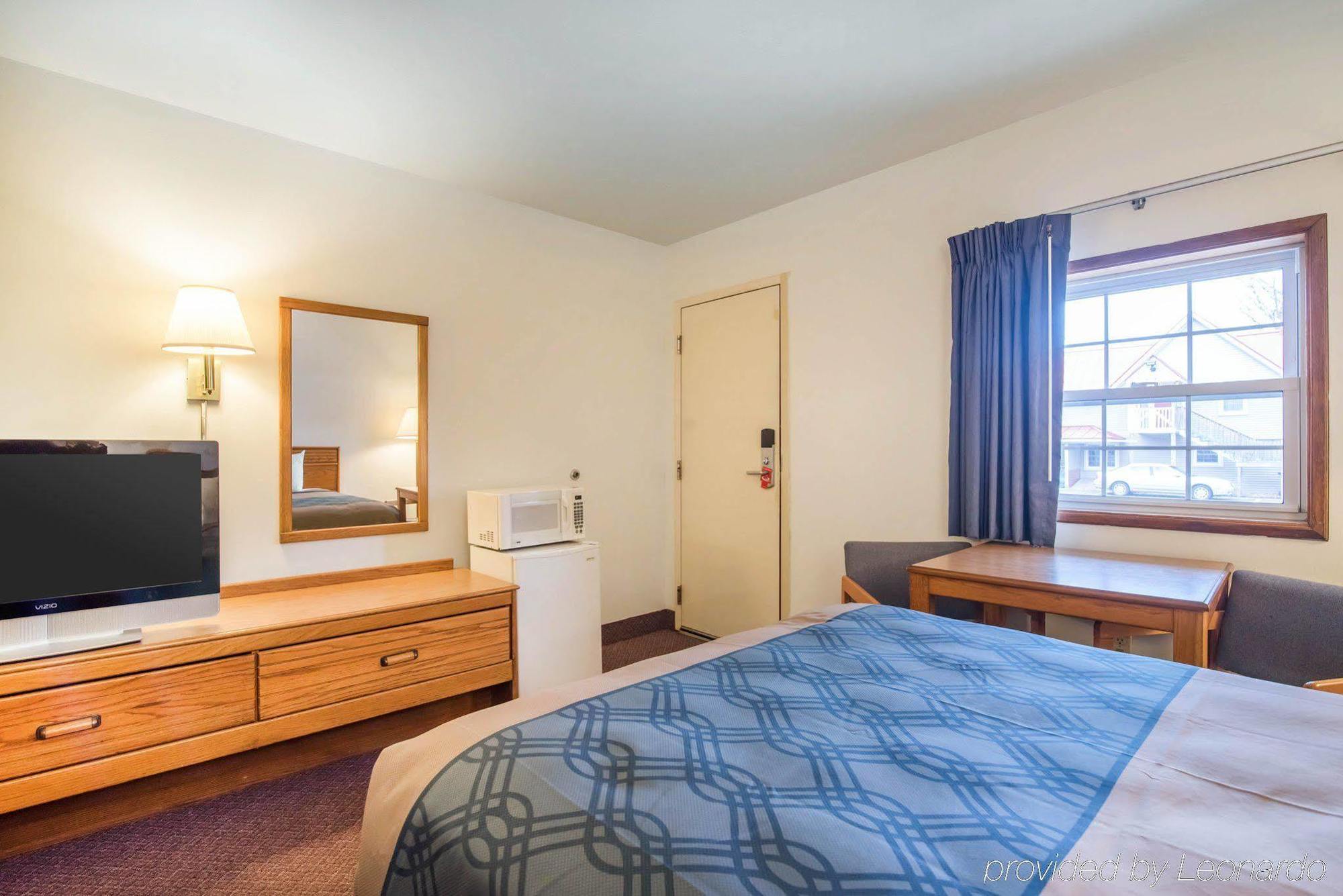 Econo Lodge Saint Albans Eksteriør billede
