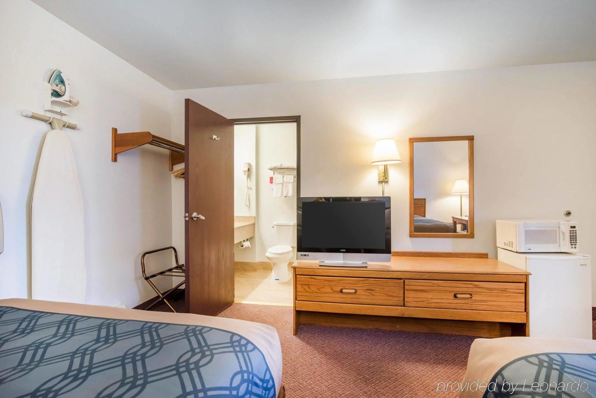Econo Lodge Saint Albans Eksteriør billede