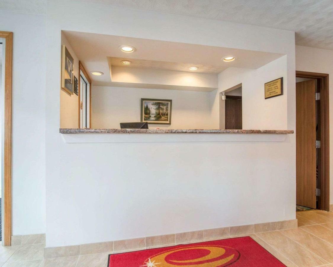 Econo Lodge Saint Albans Eksteriør billede