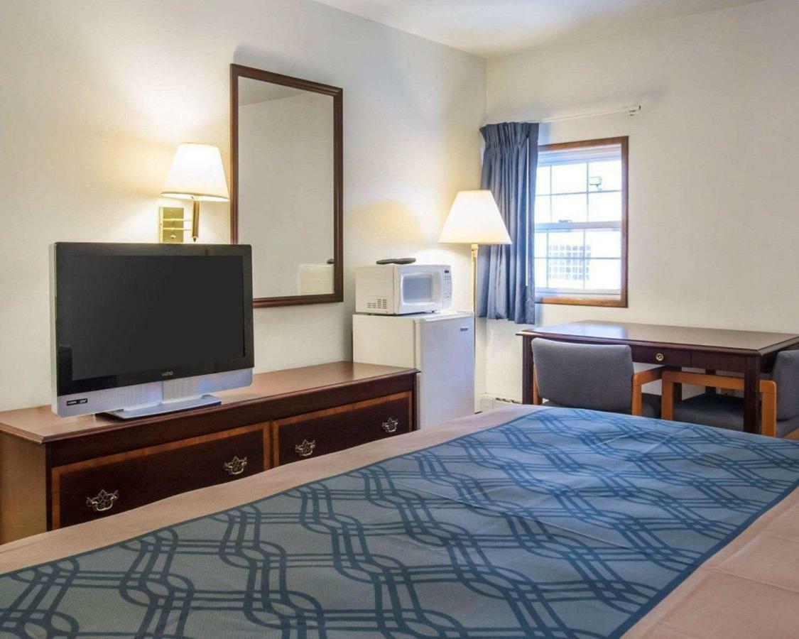Econo Lodge Saint Albans Eksteriør billede
