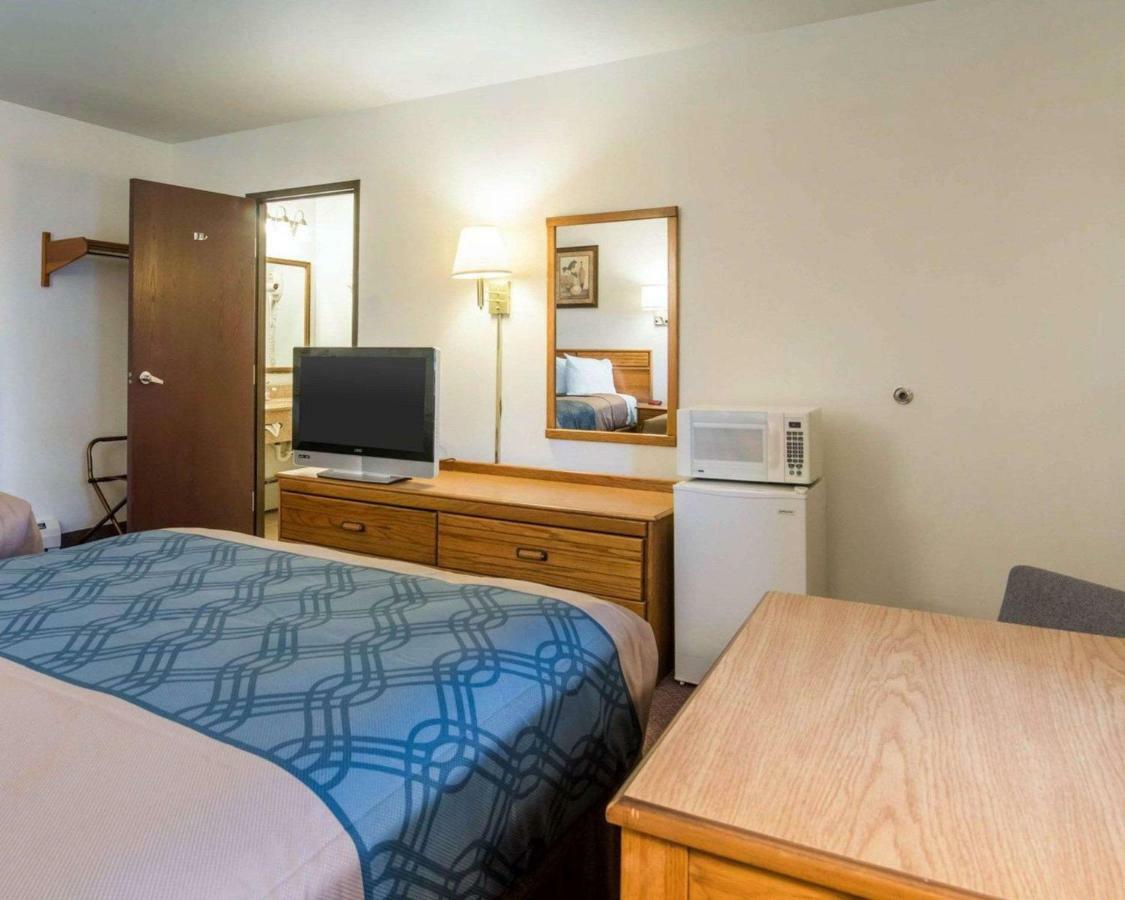 Econo Lodge Saint Albans Eksteriør billede